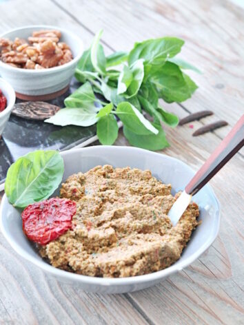 Yummy Red Tomato Pesto with dried tomato