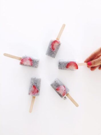 5 delicious popsicles packed with proteins ! Tempted?