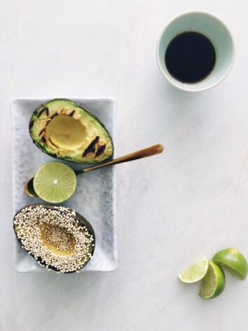 Grilled Avocado with easy ponzu sauce. Made only in 15 minutes and only 5 ingredients. So easy so good. #dairy free #nutfree #vegan #glutenfree // liveandtaste.com