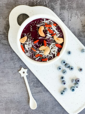 Colorful Blueberry smoothie bowl