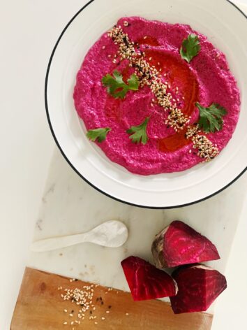 Pink beetroot hummus, easy recipe..