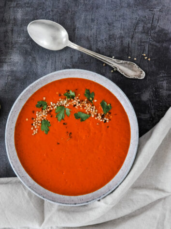 The best red bell pepper soup ever